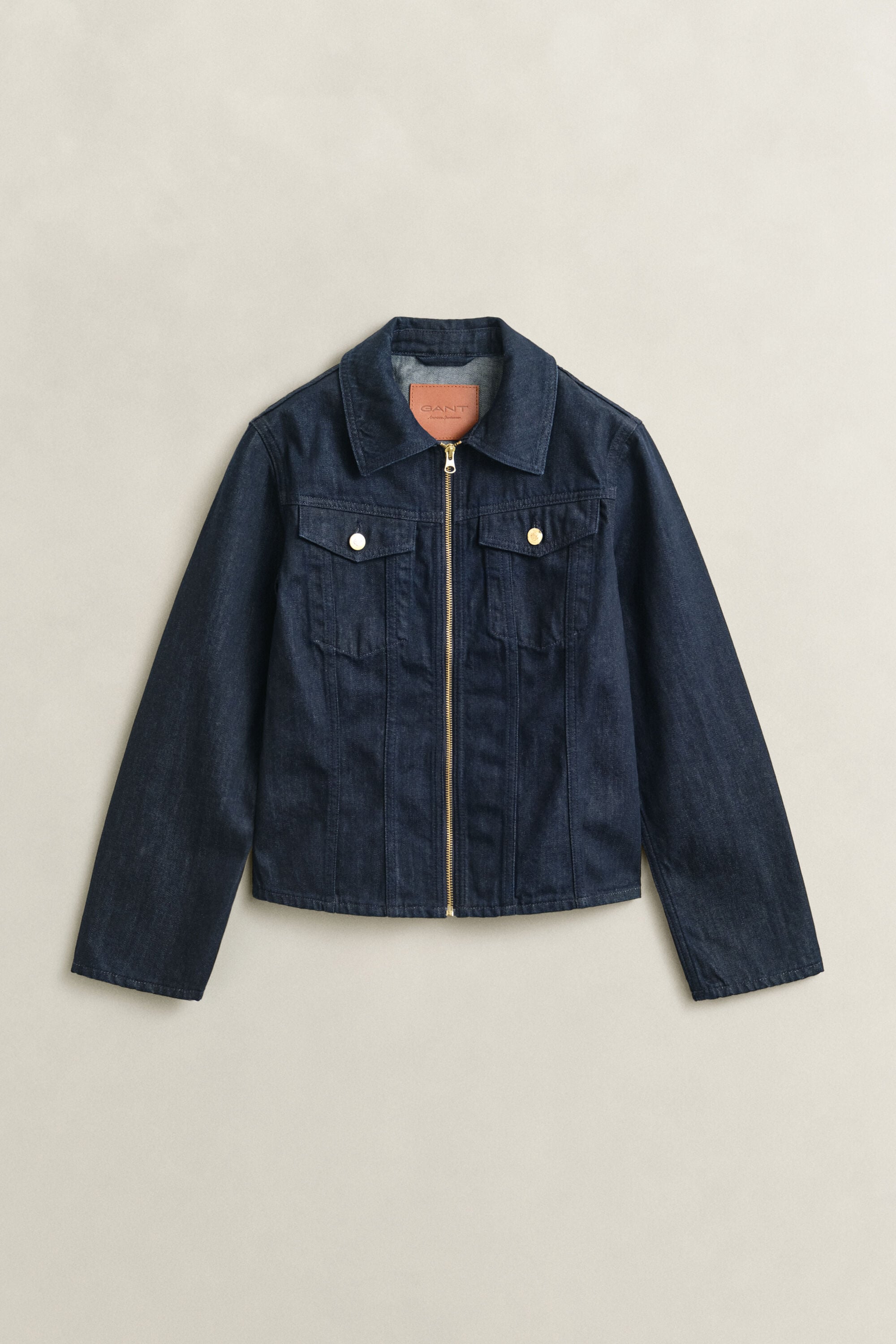Tætsiddende denimjakke