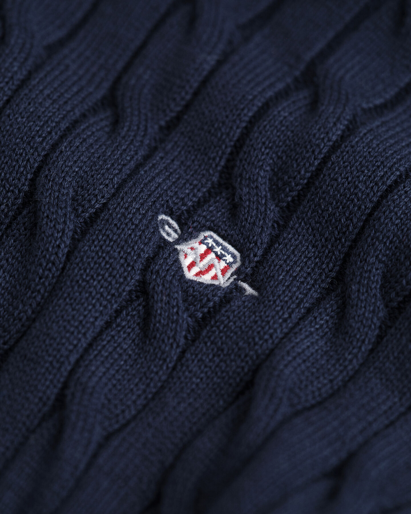 Teens Shield crewneck sweater af bomuld med kabelstrik