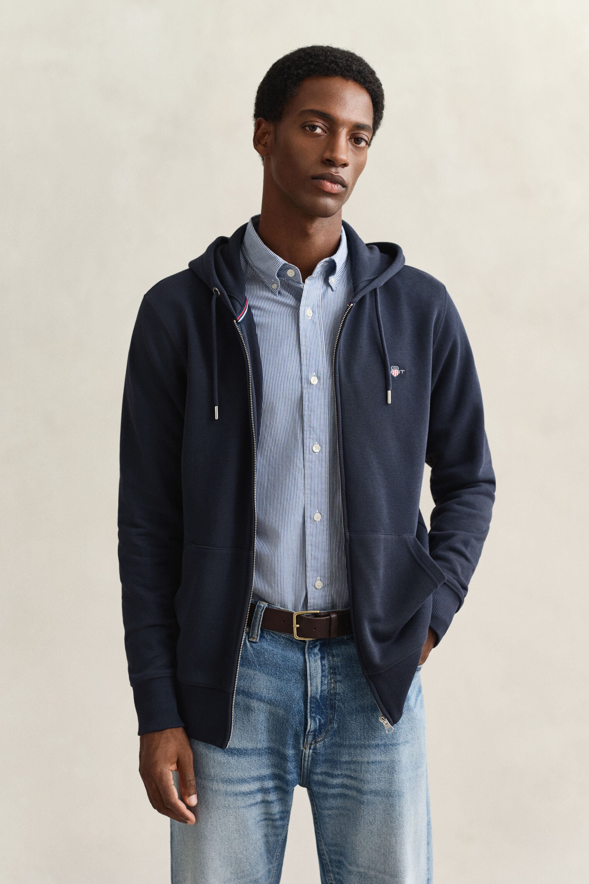 Shield hættetrøje med lynlås