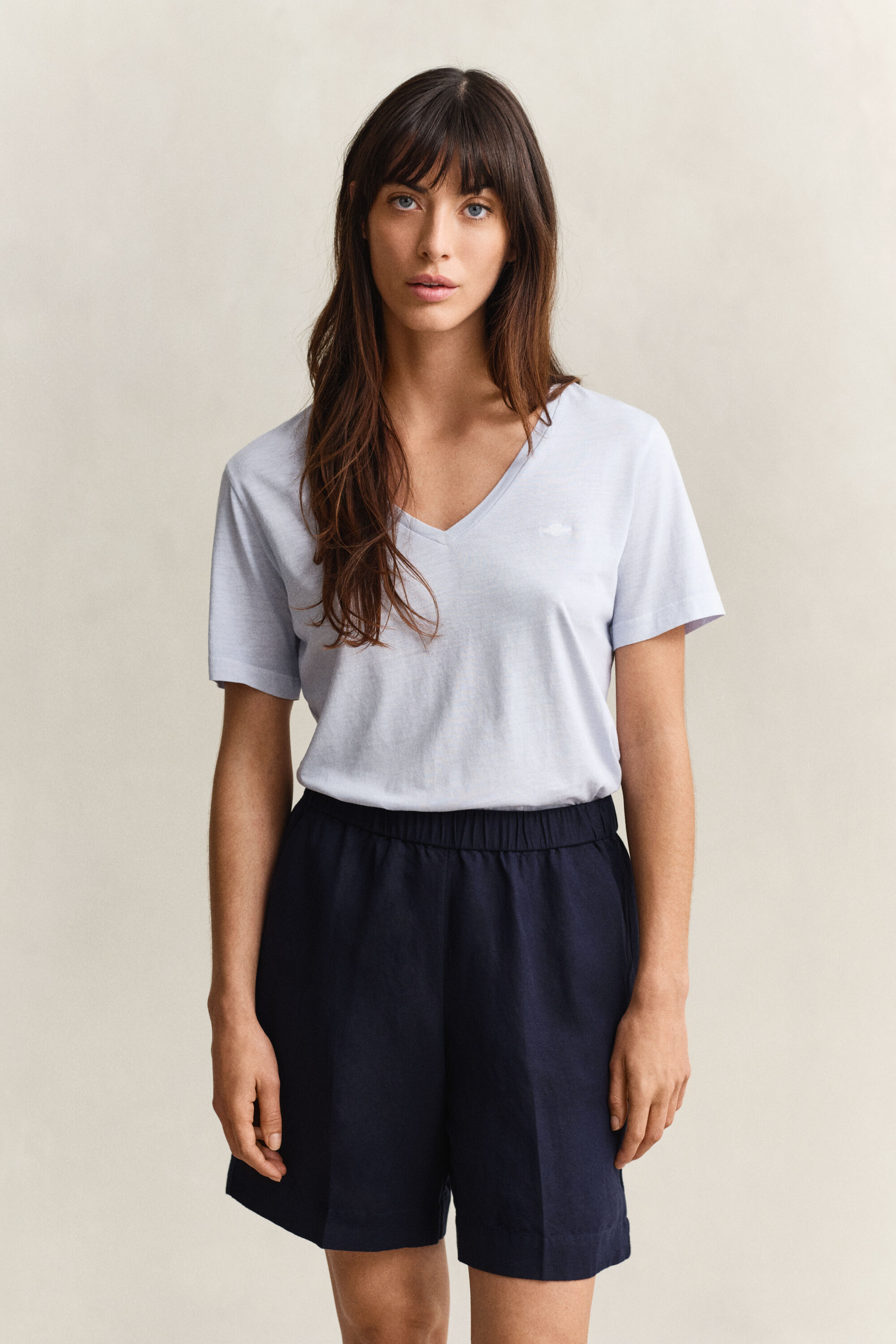 Vasket Shield T-shirt med V-hals