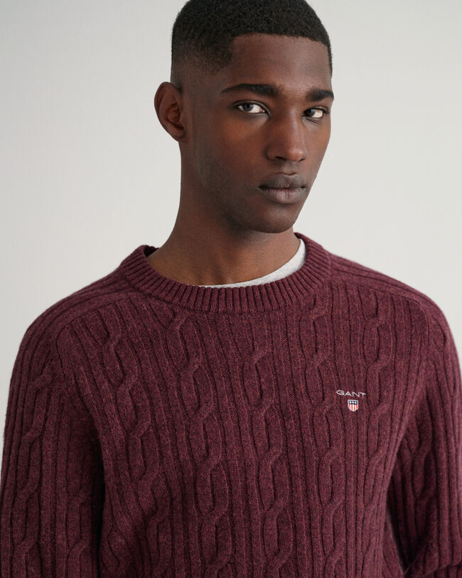 Crewneck sweater af lammeuld med kabelstrik