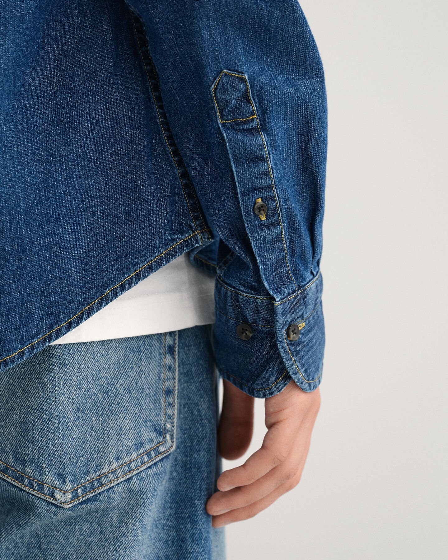 Slim fit denim-skjorte