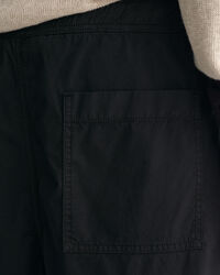 Sunfaded shorts med l&oslash;besnor