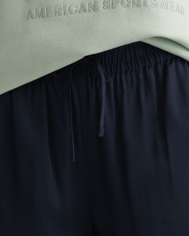 Pull-On-shorts i satin