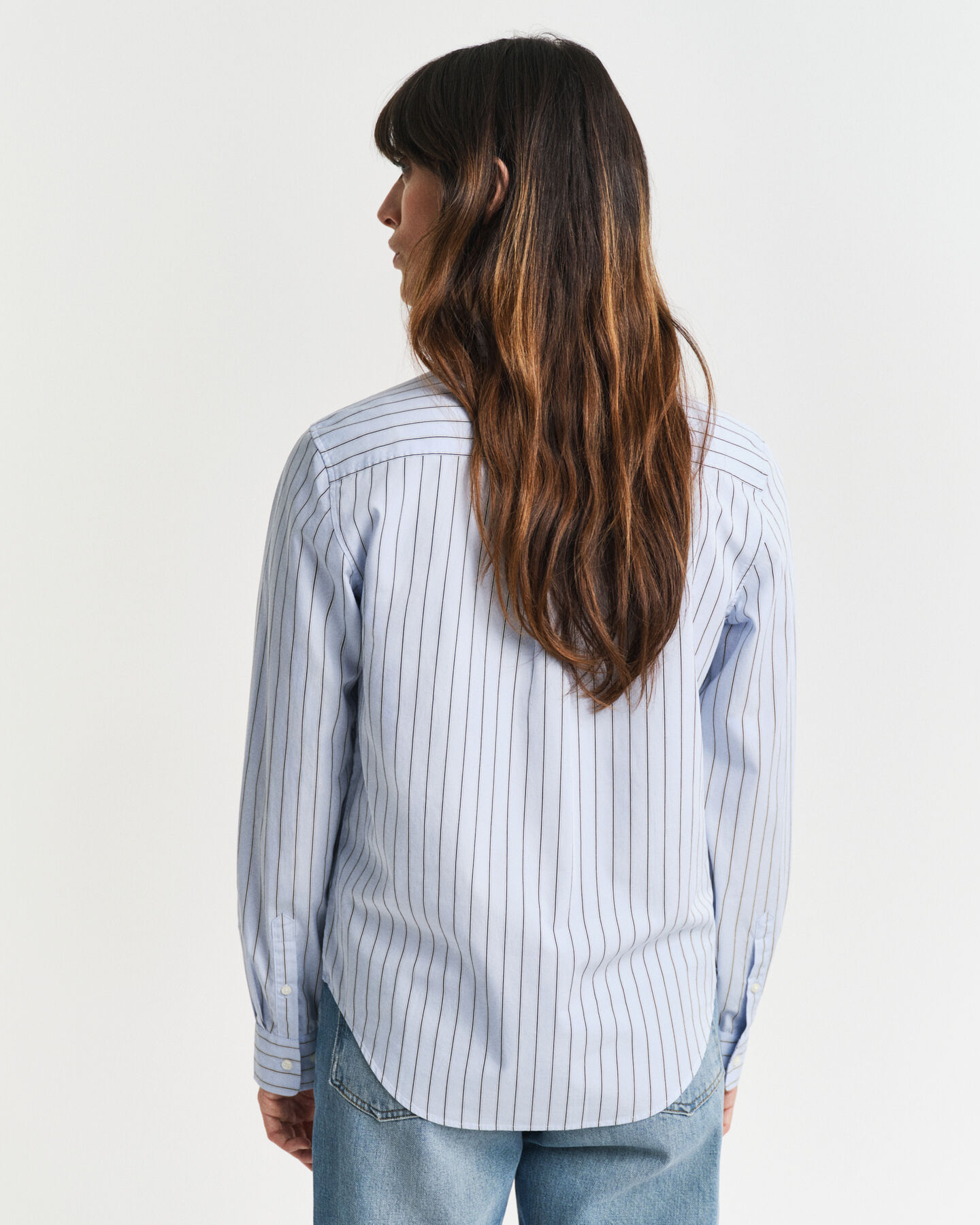 Regular fit poplin skjorte med tynde striber