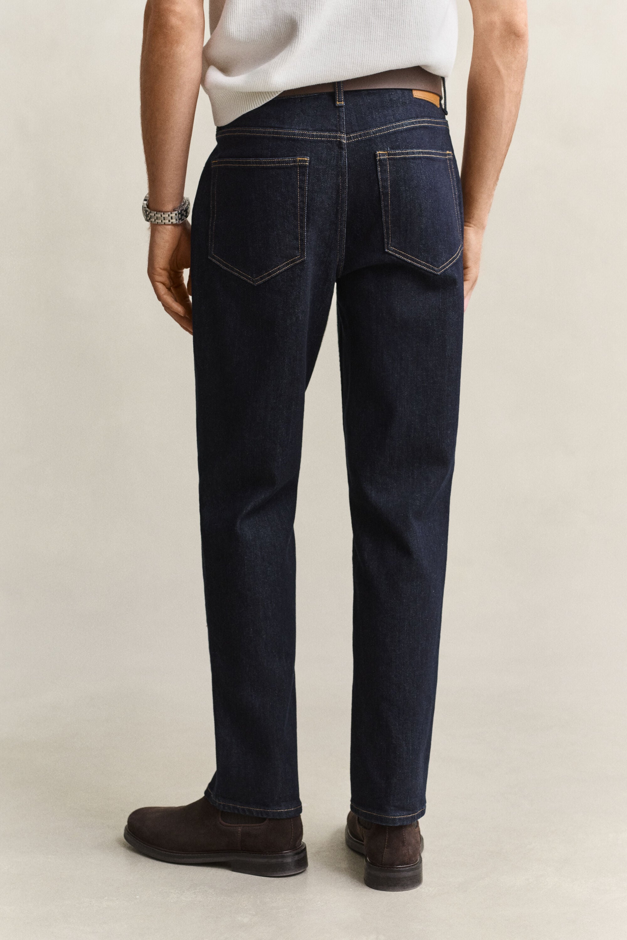 Regular jeans i let vask