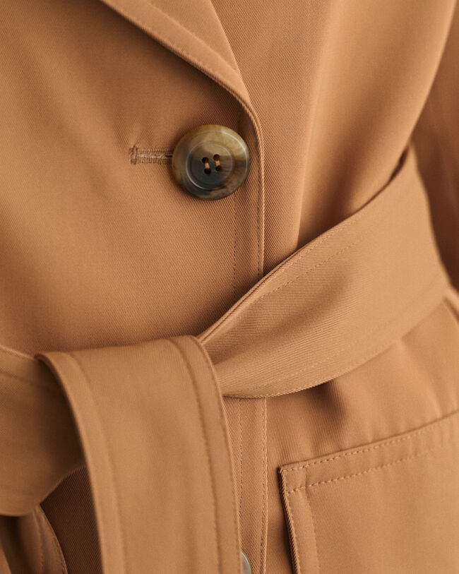 Jakke med b&aelig;lte