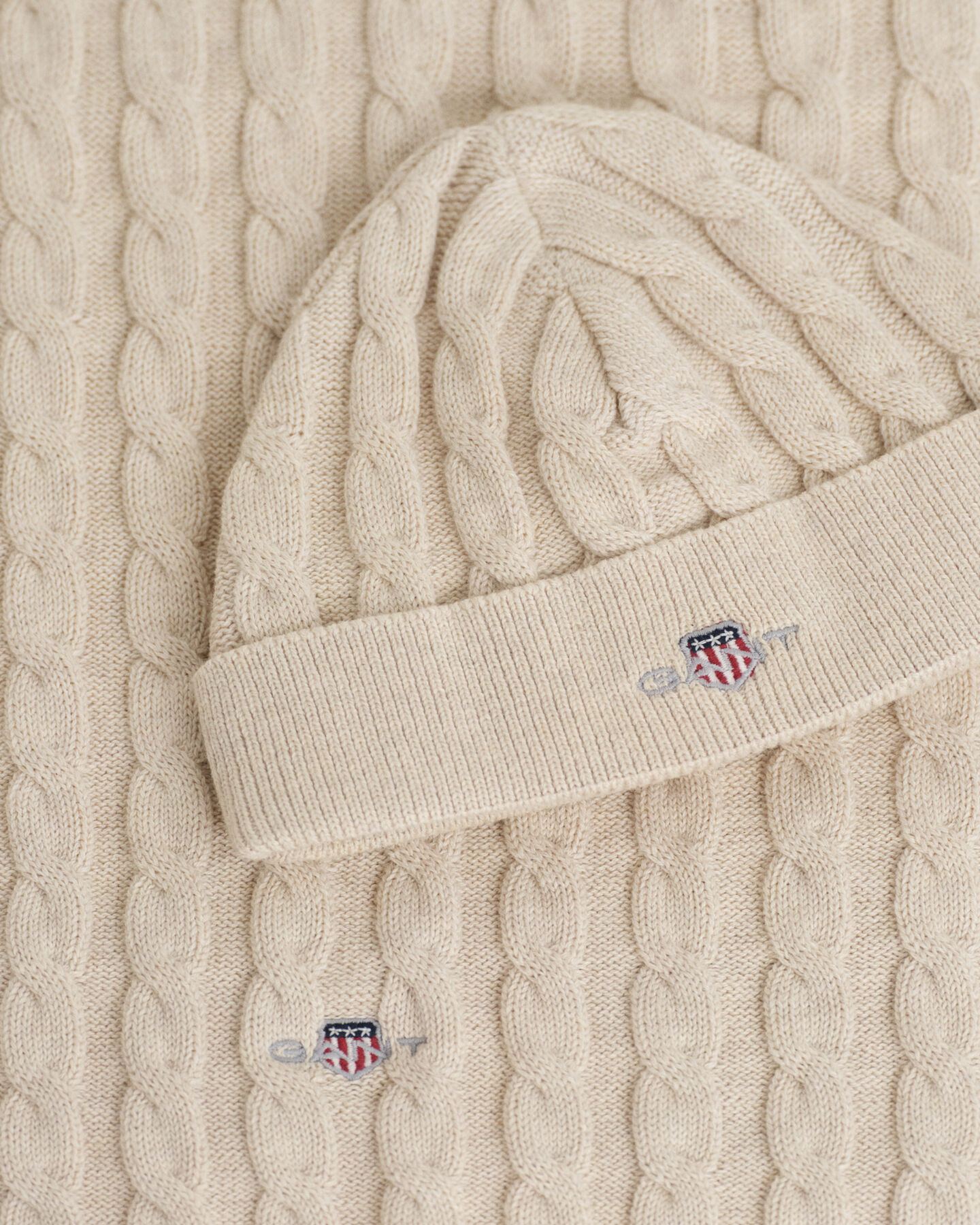 Baby gavesæt med tæppe og beanie