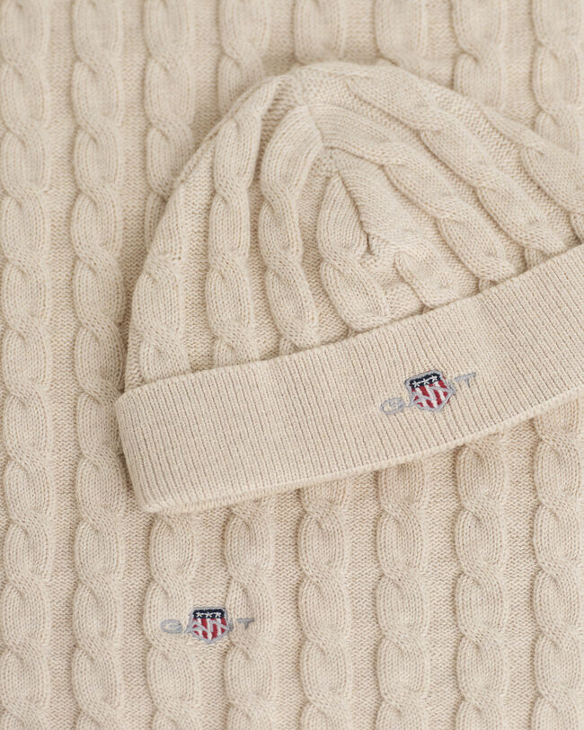 Baby gavesæt med tæppe og beanie