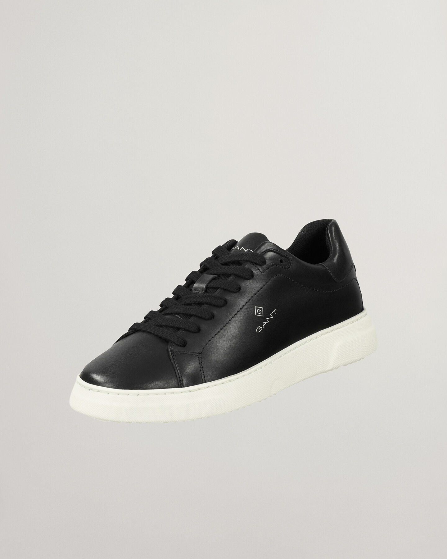 Joree sneakers