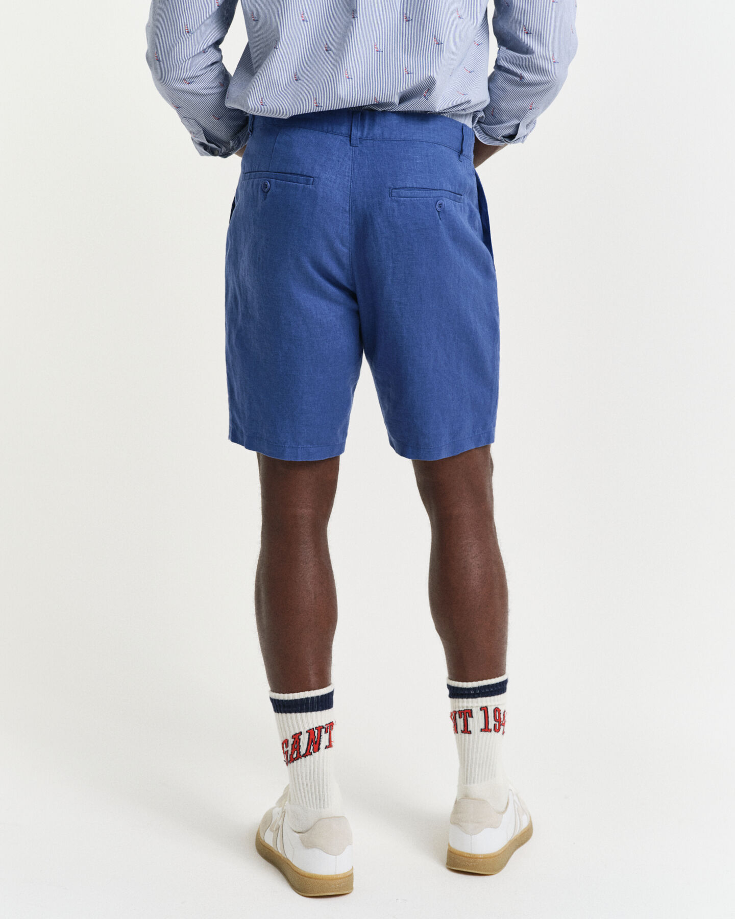 Relaxed fit shorts af hør med løbesnor