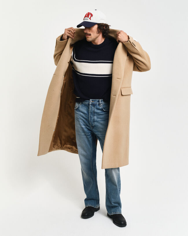 Dobbeltradet uldfrakke