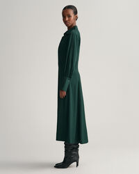 Slim fit kjole med h&oslash;je manchetter