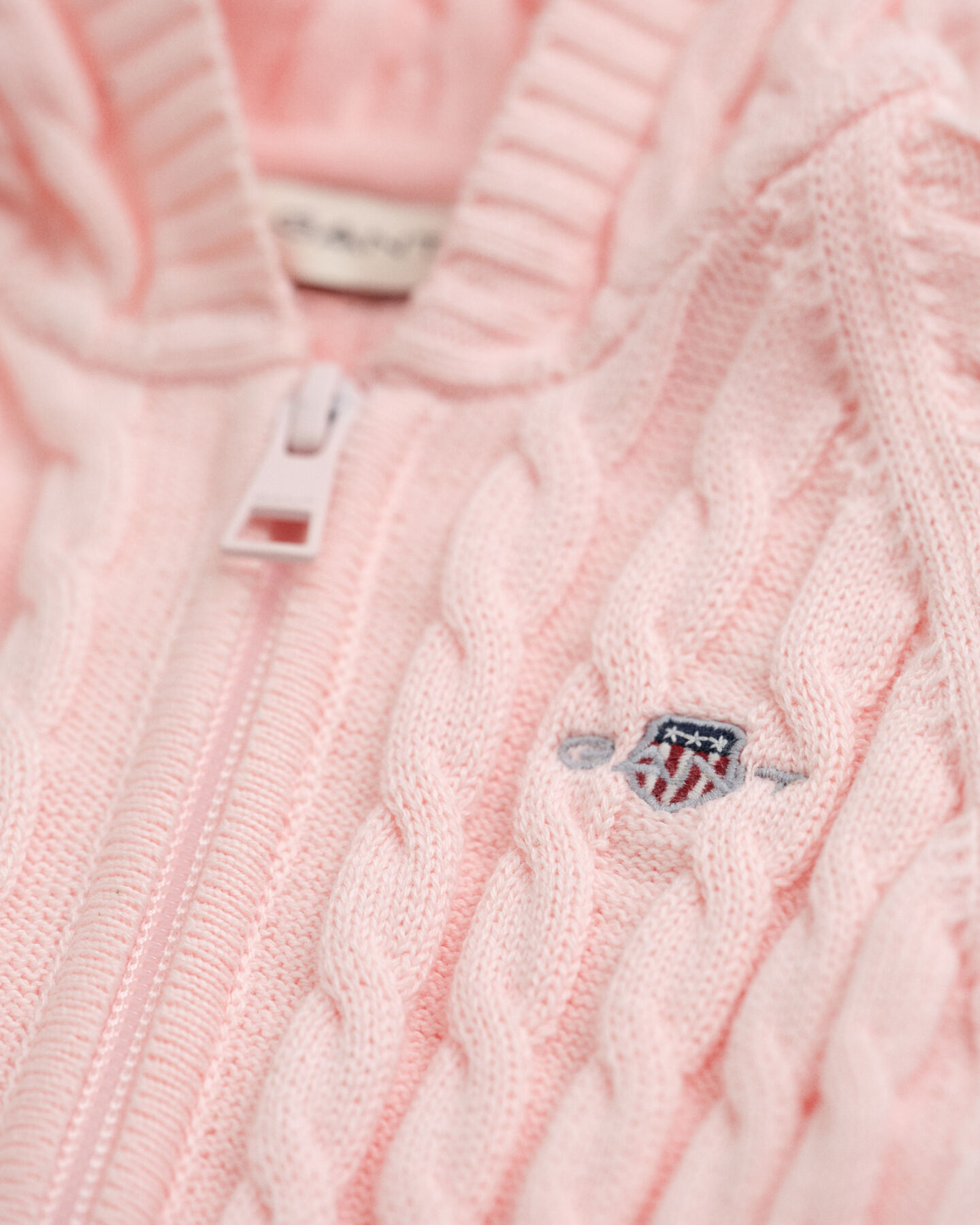 Baby Shield heldragt af bomuld med kabelstrik