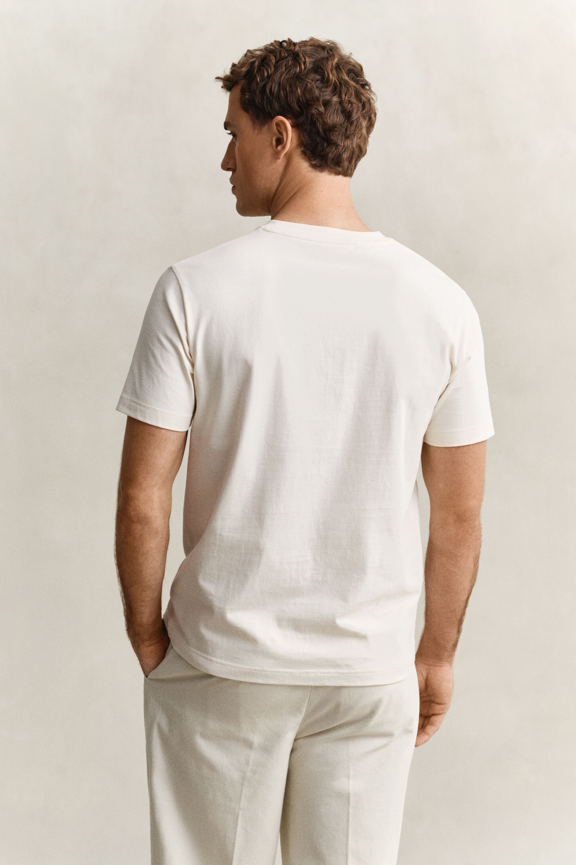 T-shirt med kystgrafik