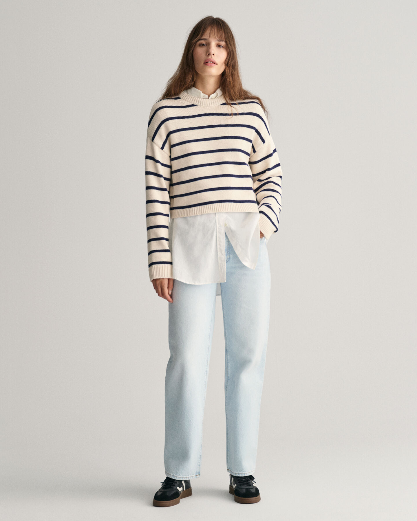 Stribet sweater med crewneck