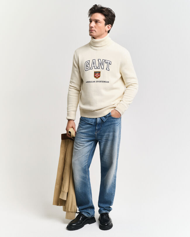 Sweater med GANT-grafik og rullekrave