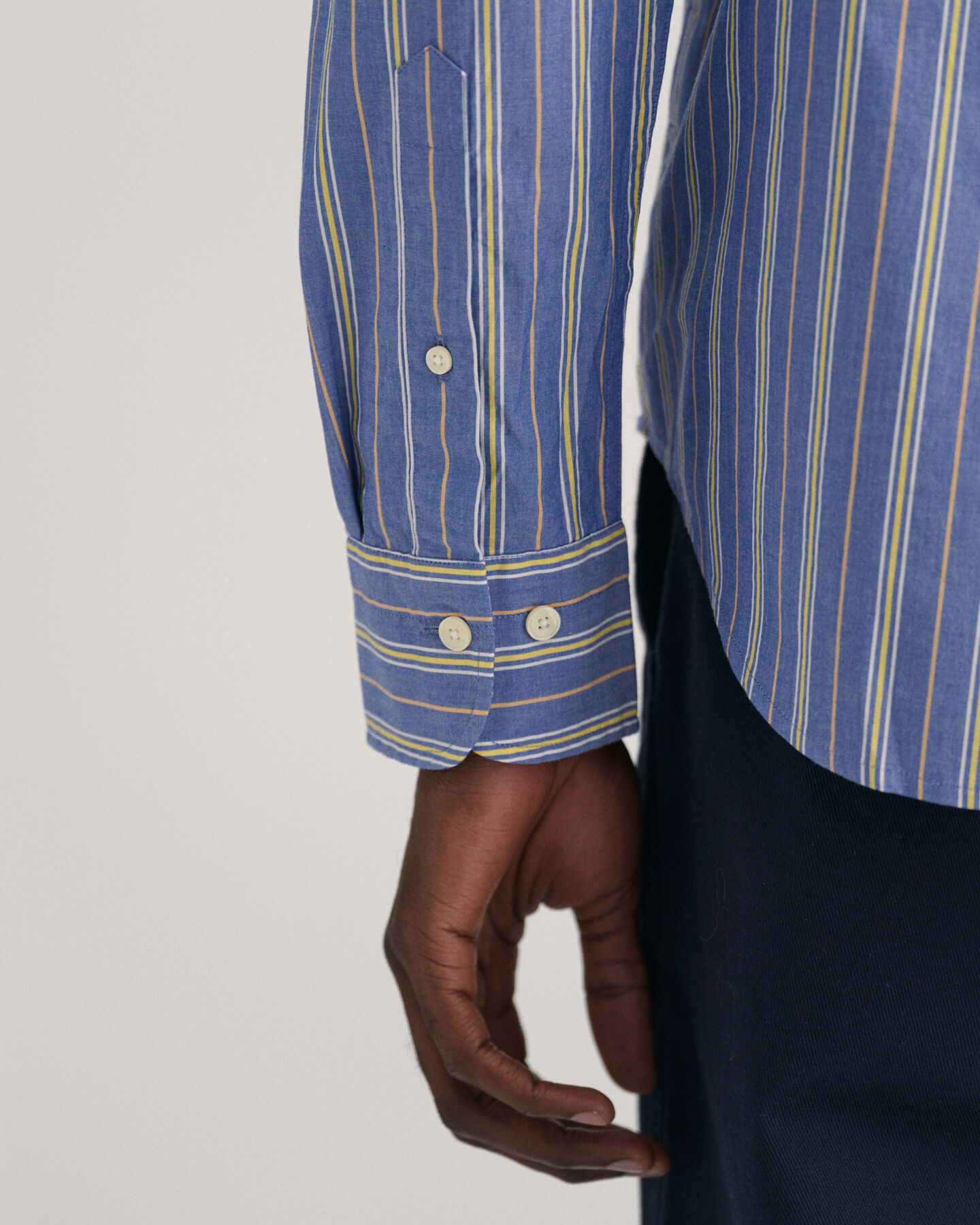 Regular fit poplin skjorte med striber