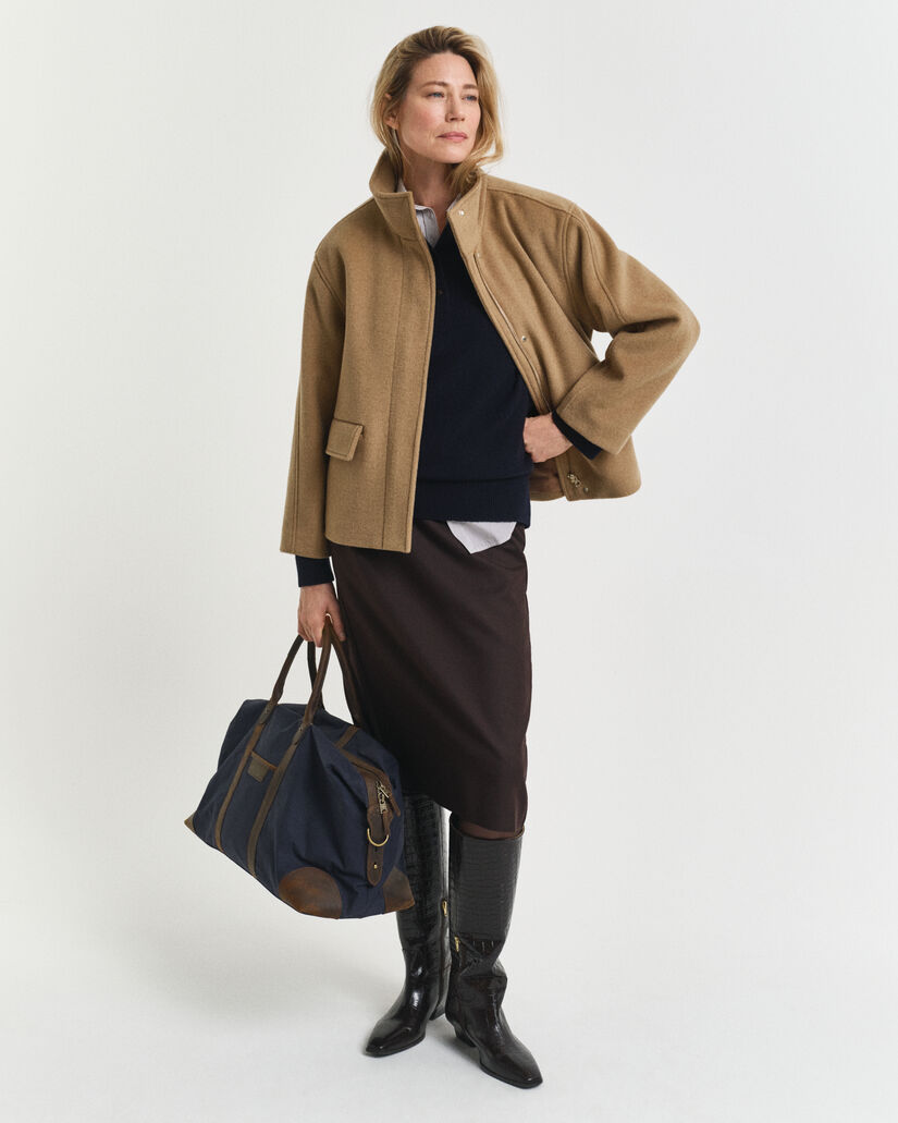 Kort uldjakke med lynlås