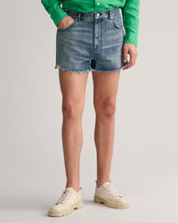Jean-shorts med r&aring; s&oslash;m
