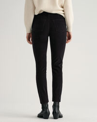 Farla Slim fit korte jeans i jernbanefl&oslash;jl