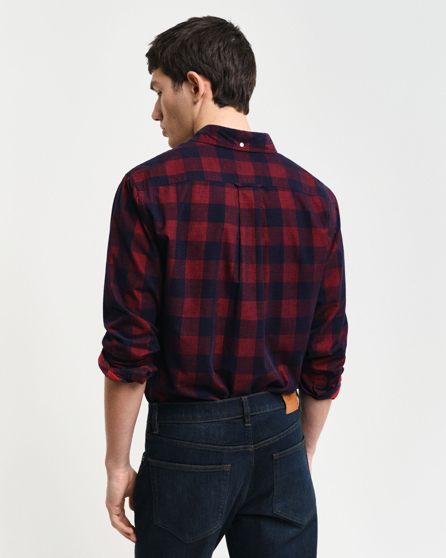 Regular fit ternet skjorte af jernbanefløjl