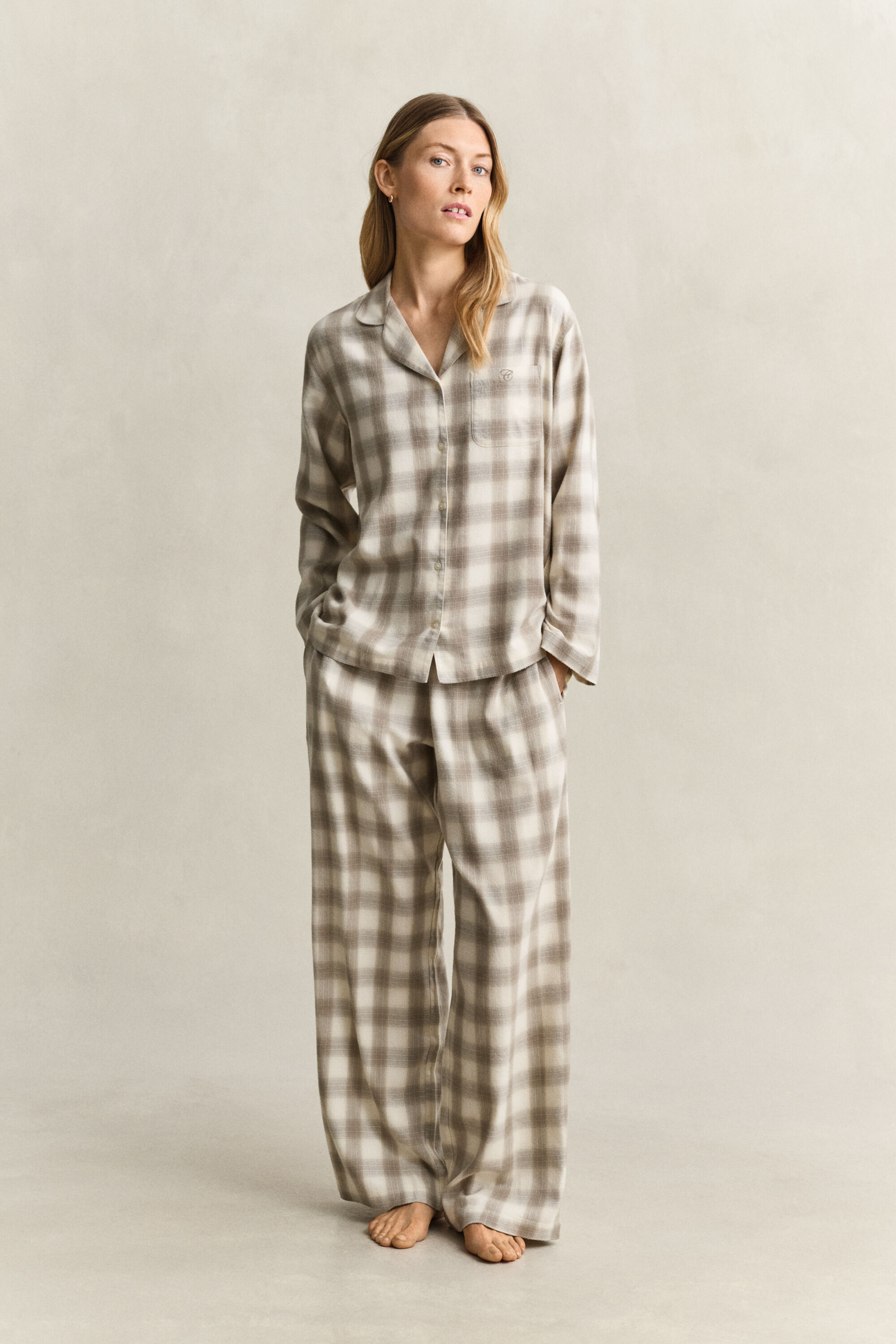 Ternet pyjamassæt af flannel