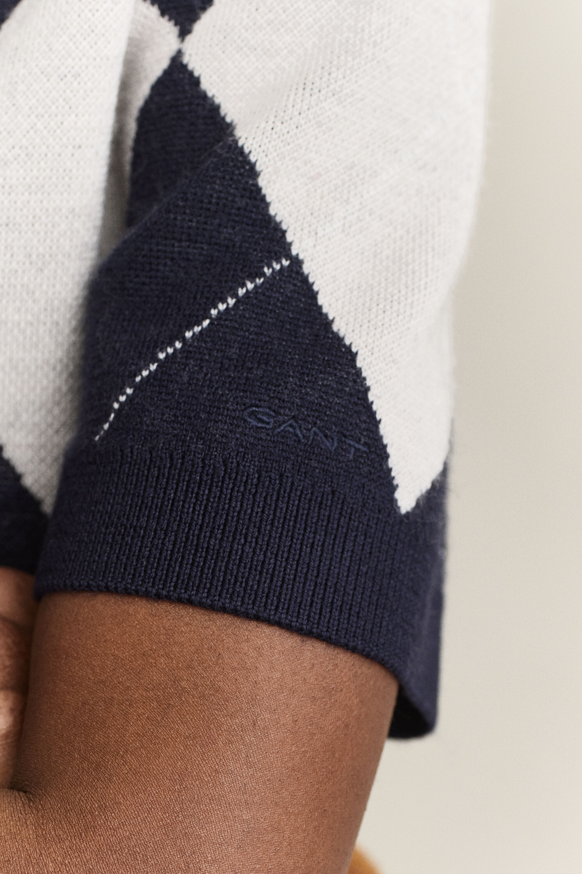 Argyle sweater i uld med korte ærmer