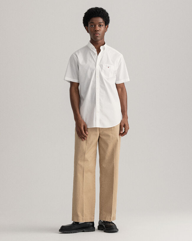 Regular fit tætvævet skjorte med korte ærmer