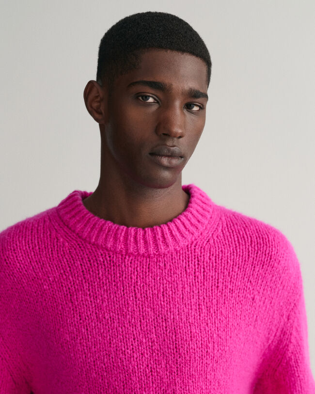 Crewneck sweater i boucl&eacute;-uld