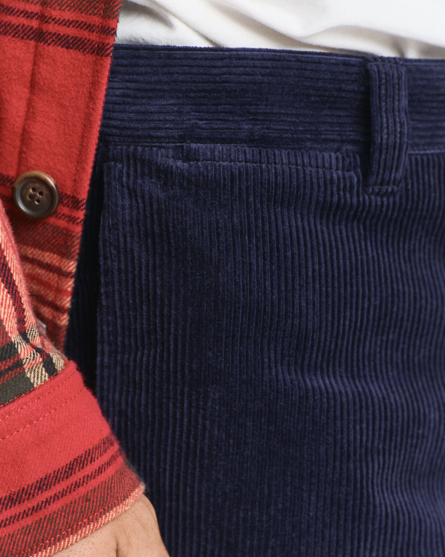 Regular fit bukser i jernbanefløjl