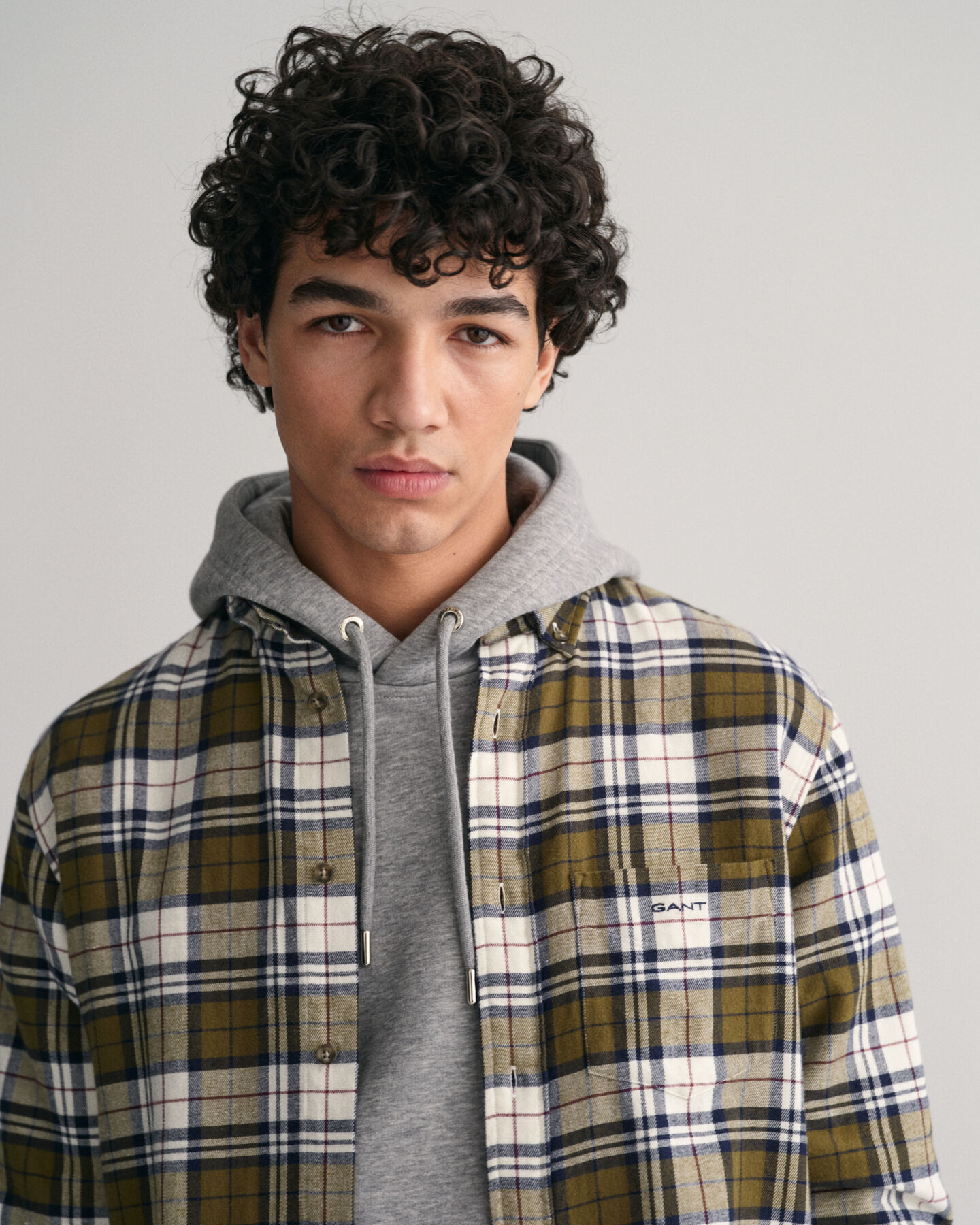 Regular fit ternet flannelskjorte