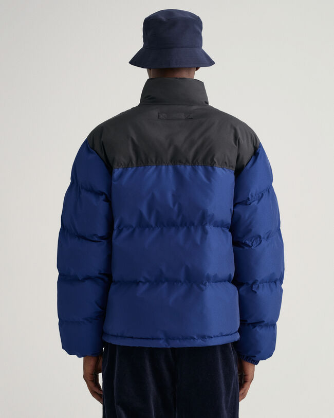 Jakke med blokke og vattering