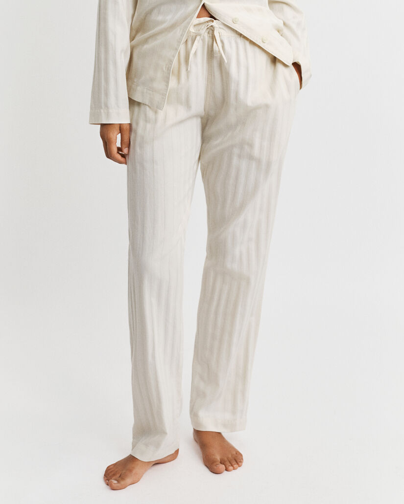 Pyjamass&aelig;t af satin med striber i gave&aelig;ske