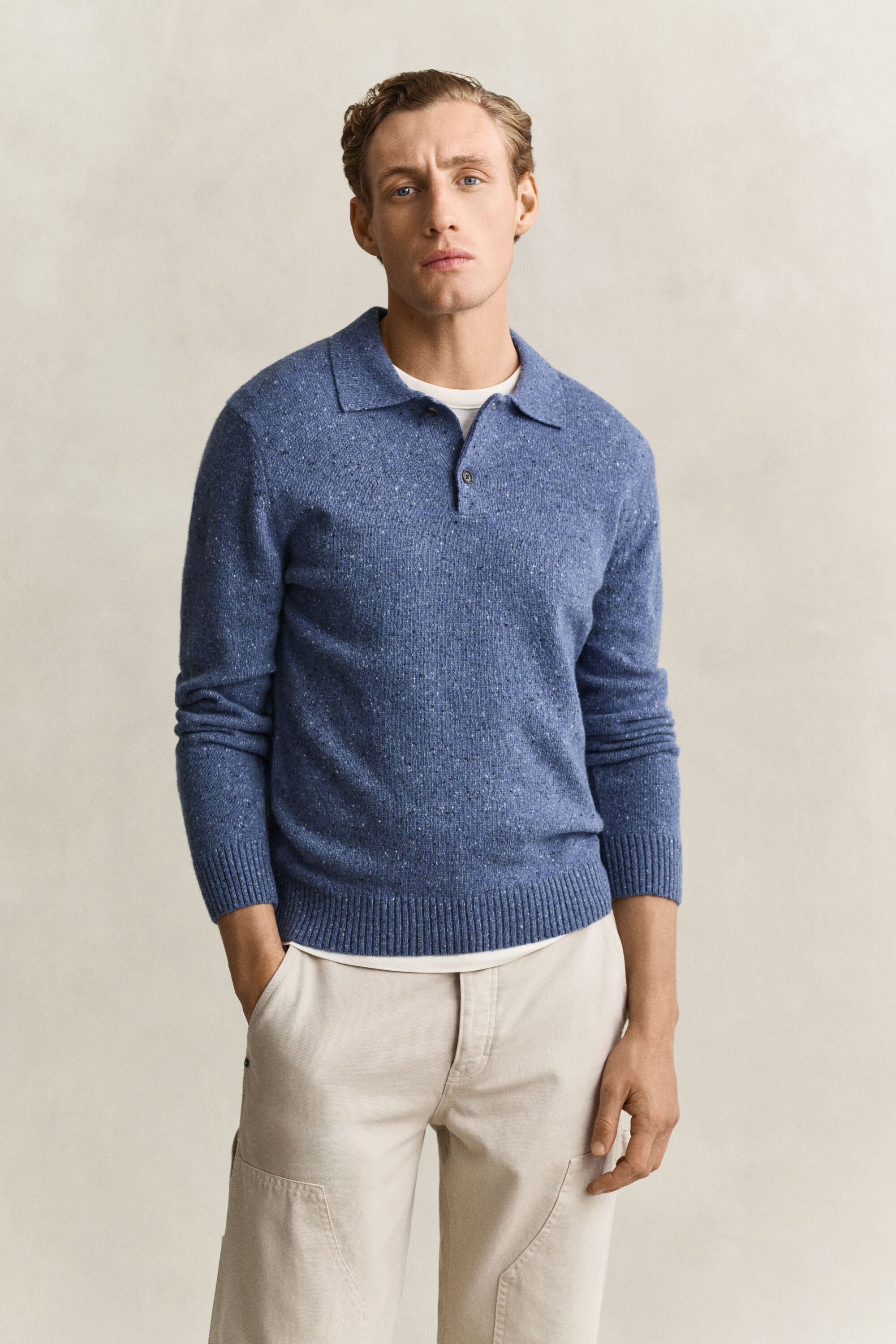 Polosweater i uldblanding med nister