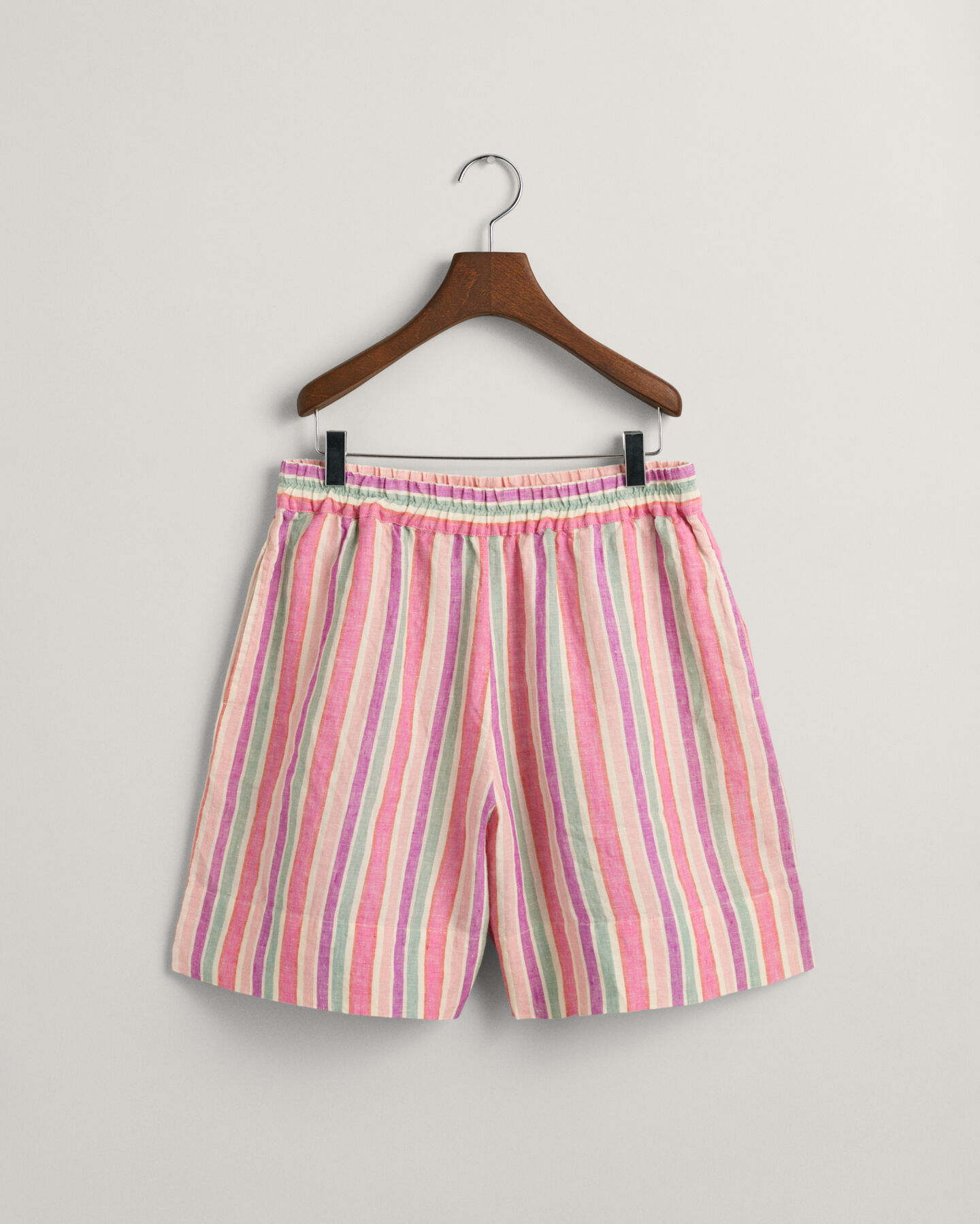 Flerstribede Pull-On-shorts af hør