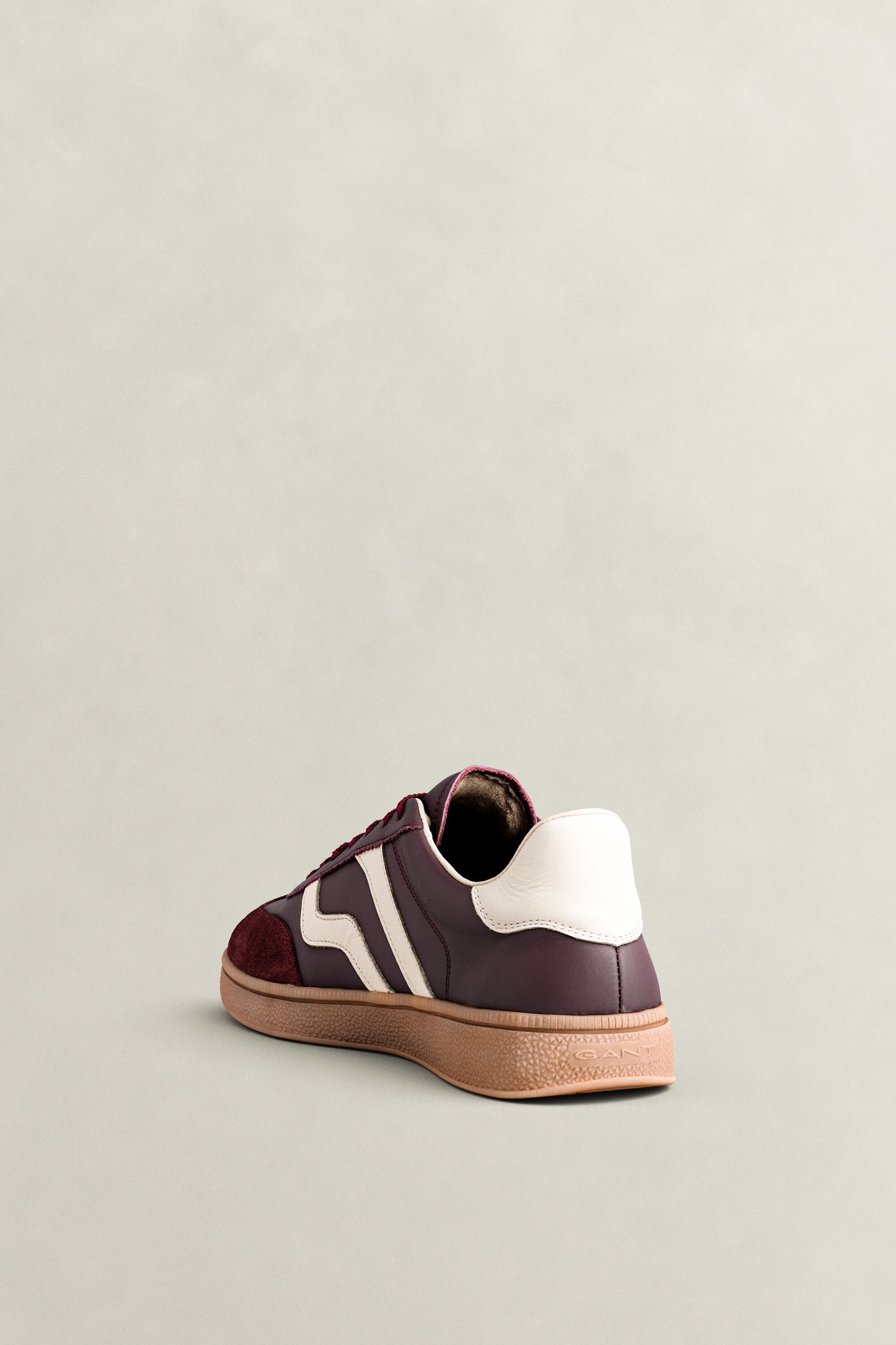 Cuzmo sneakers i læder og ruskind