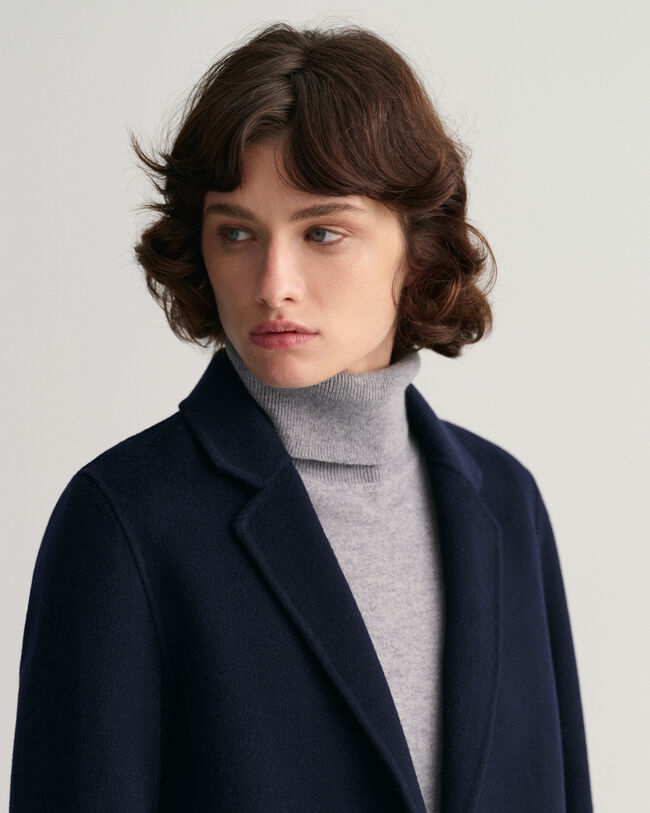 Håndsyet lige blazer