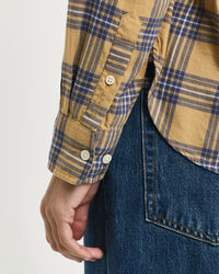 Regular fit ternet flannelskjorte