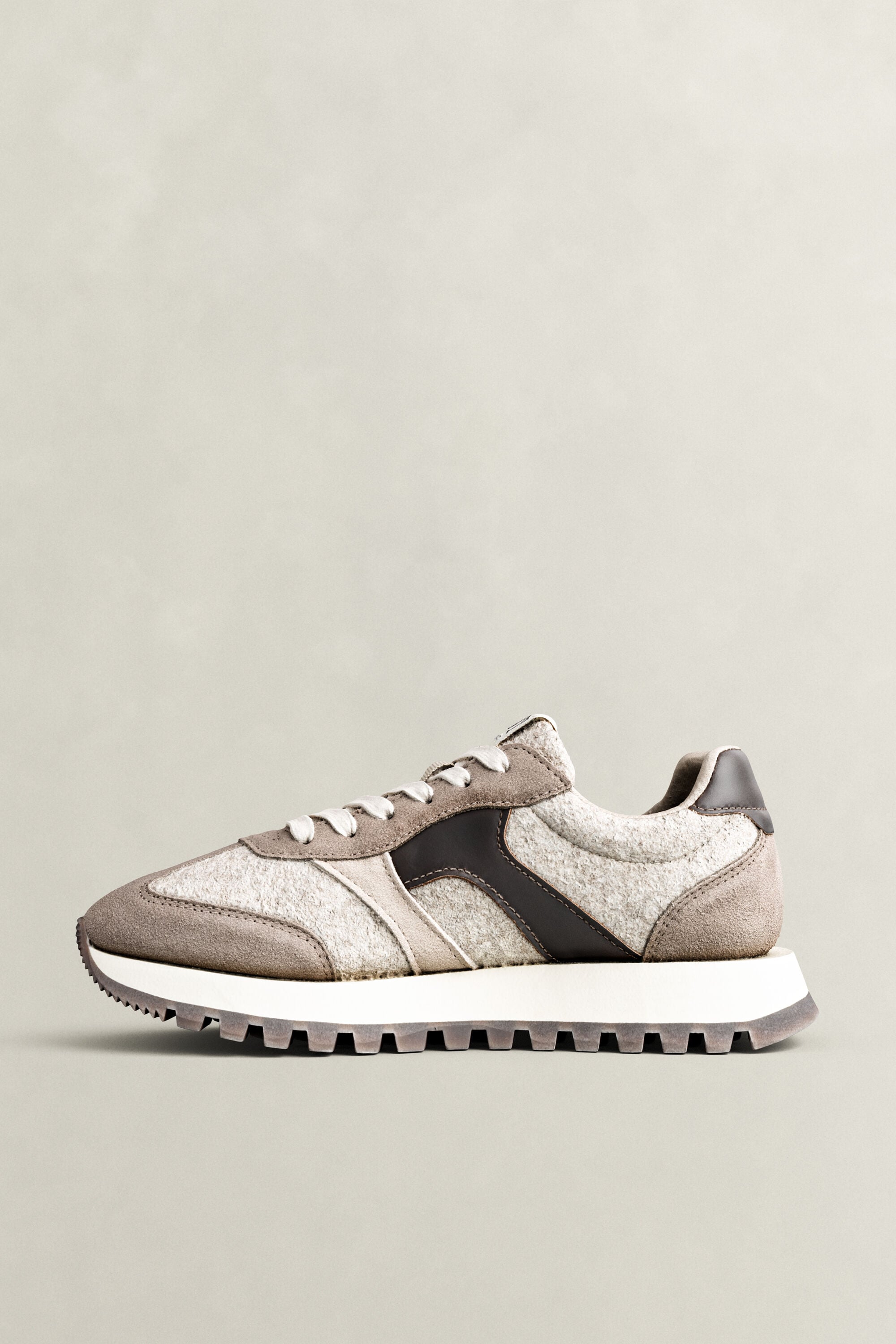 Caffay sneakers i uld og ruskind