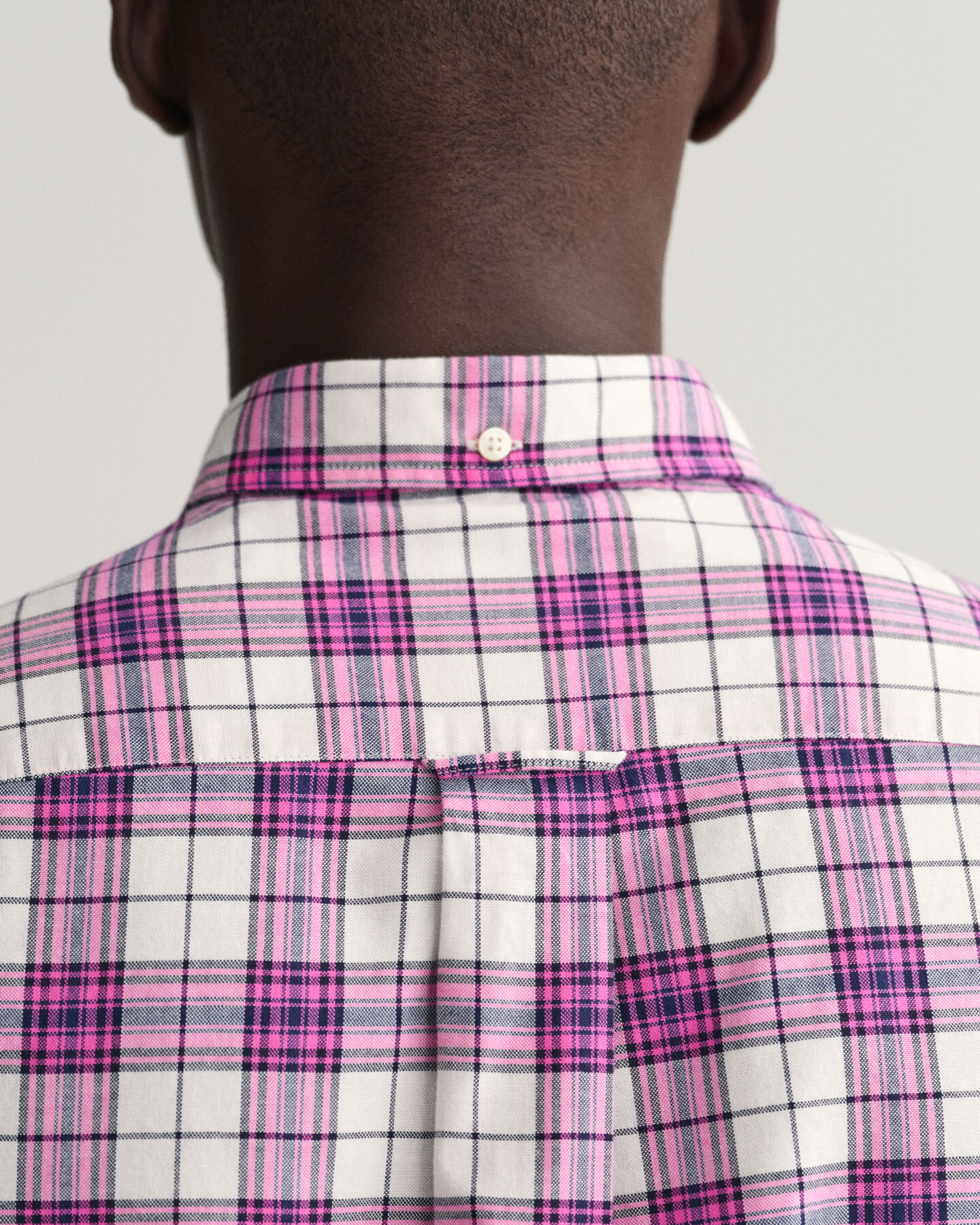 Regular fit ternet Oxford skjorte