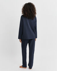 Pyjamassæt af satin med striber i gaveæske