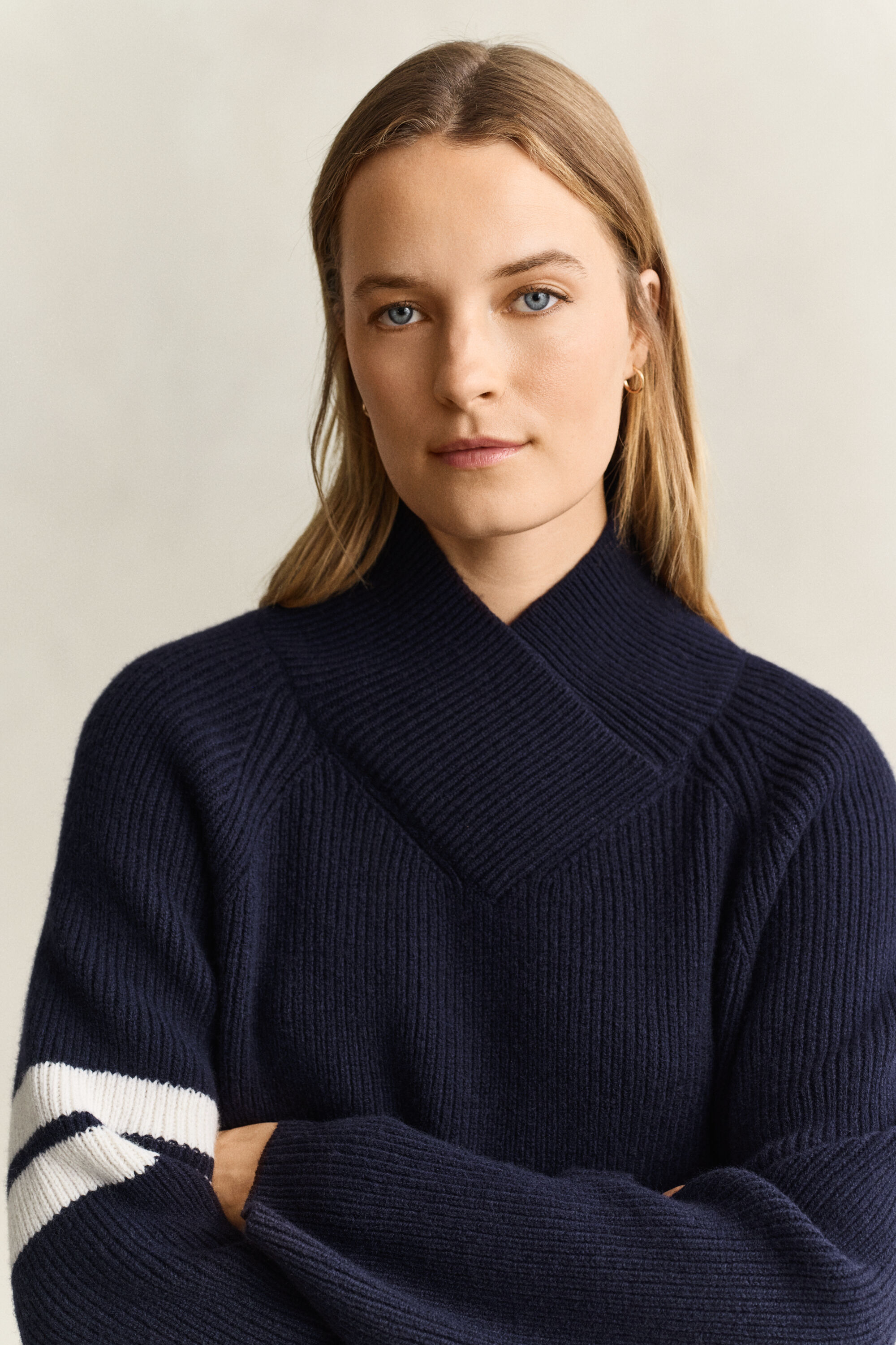 Ribstrikket sweater i uld