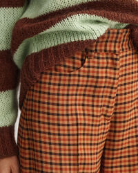 Brede ternede bukser med høj talje