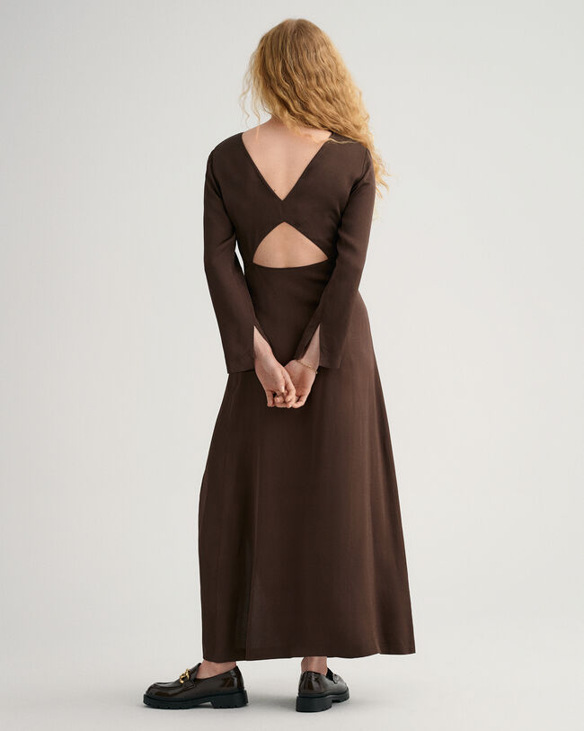 Maxi kjole med åben ryg