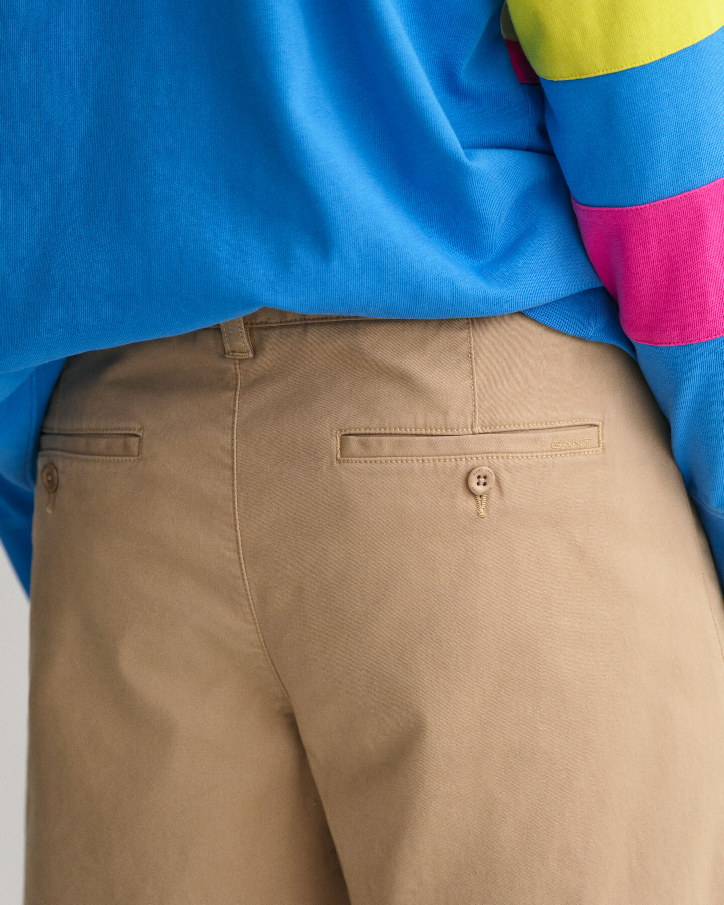 Relaxed fit shorts med læg