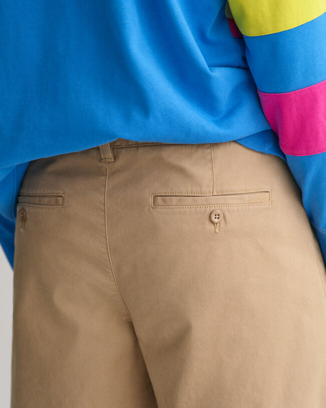 Relaxed fit shorts med læg