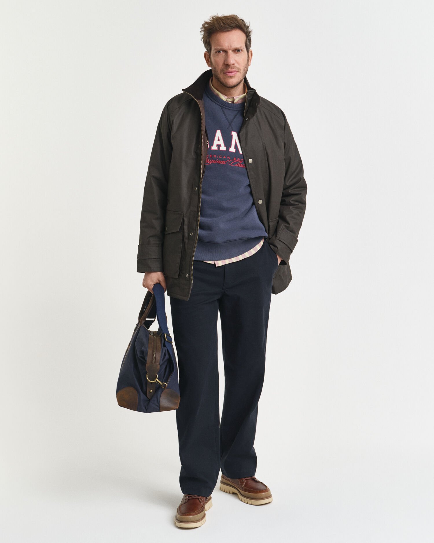 Sweatshirt med college-grafik og crewneck