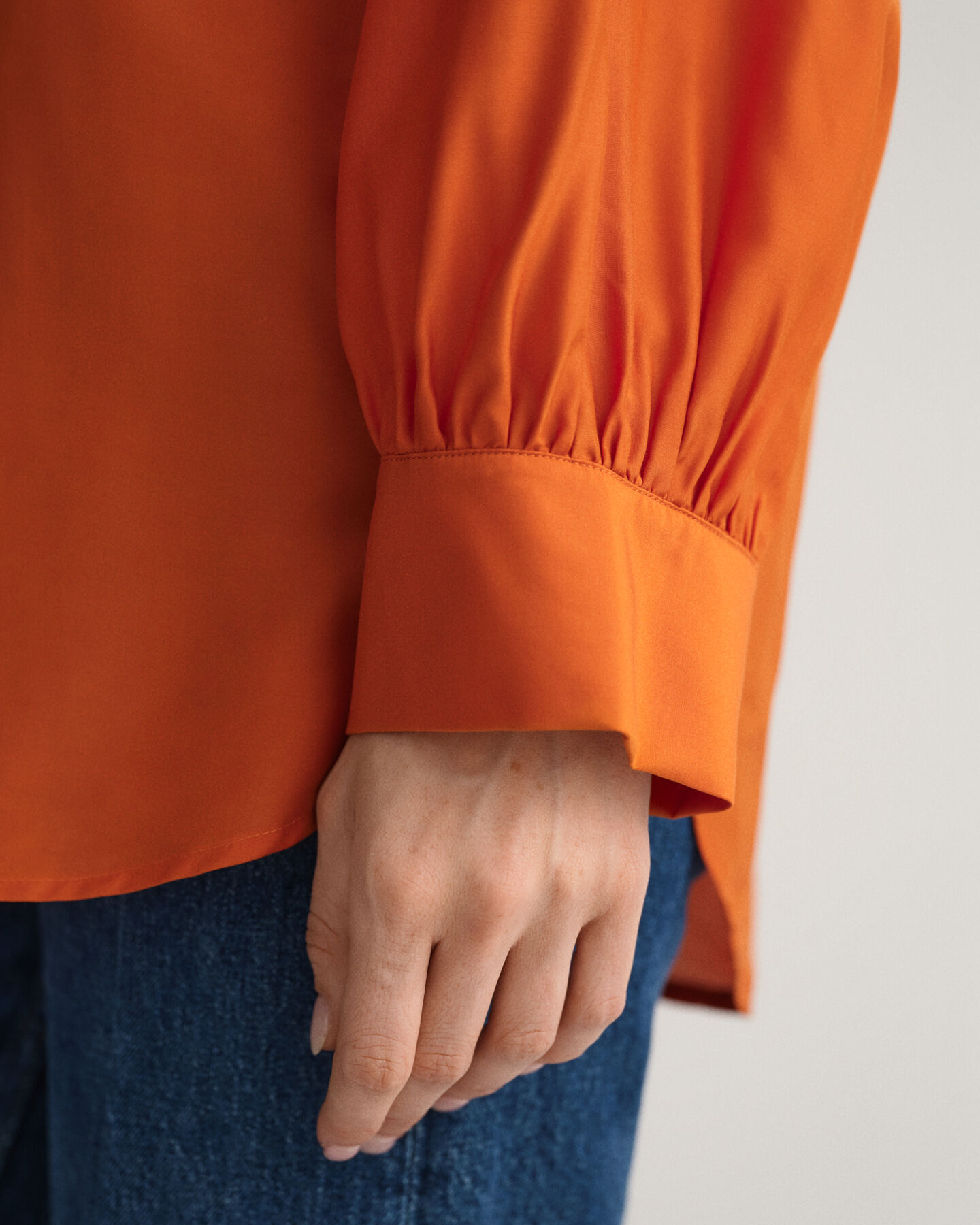 Popover bluse af lyocell og silke