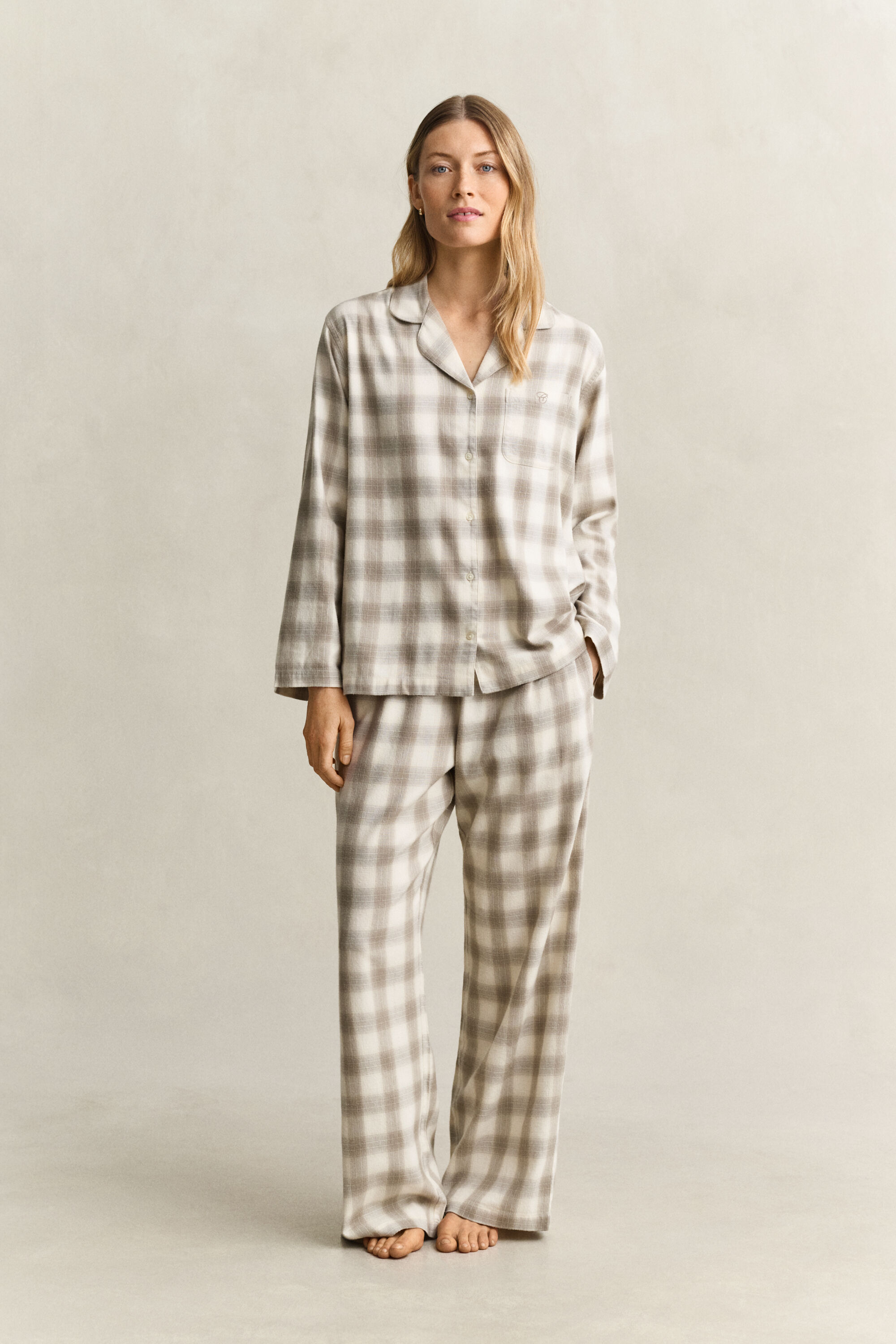 Ternet pyjamassæt af flannel